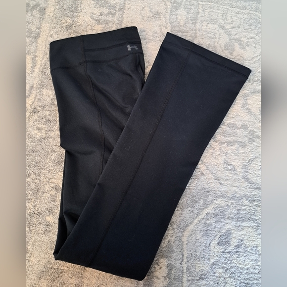 Under Armour Flare Leggings Size Medium - Picture 1 of 4